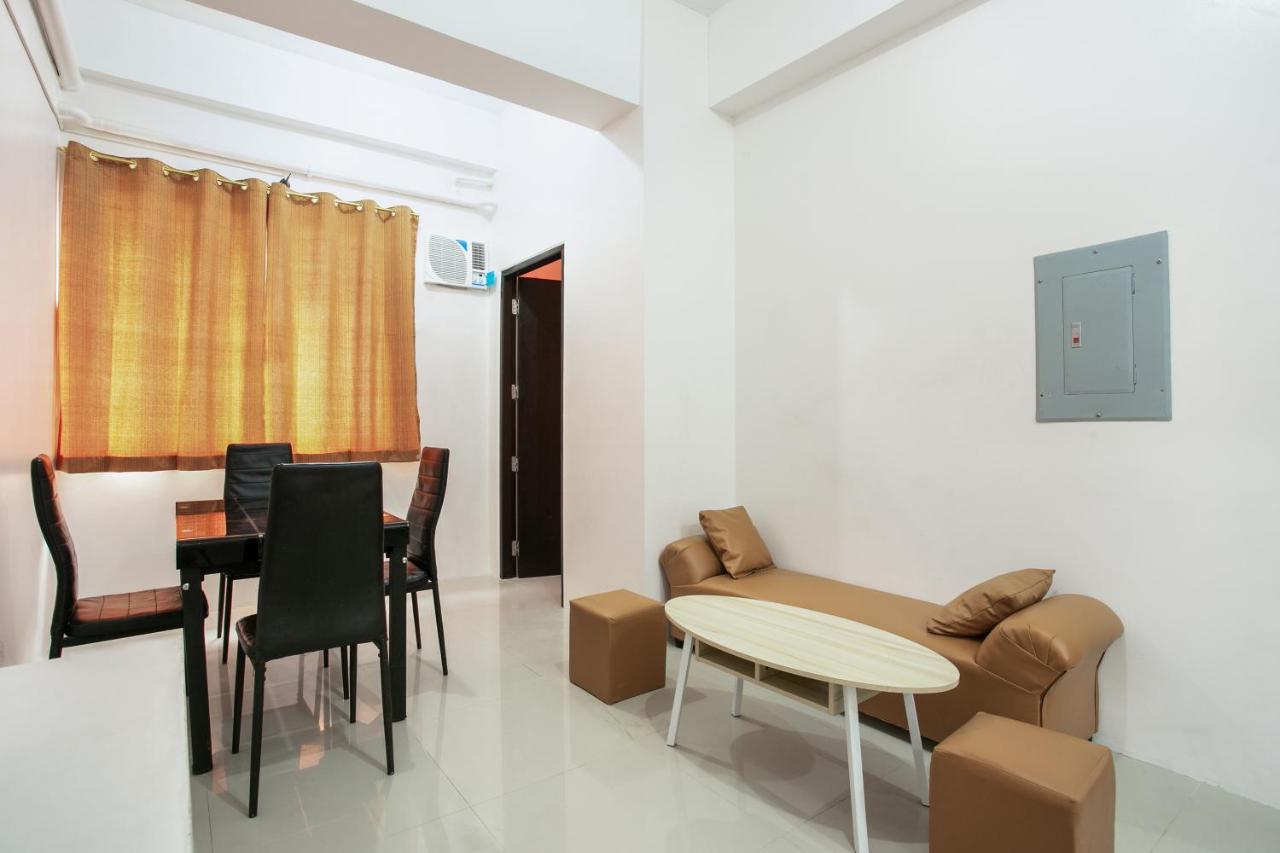 Oyo 505 Jardin Suites Манила Екстериор снимка